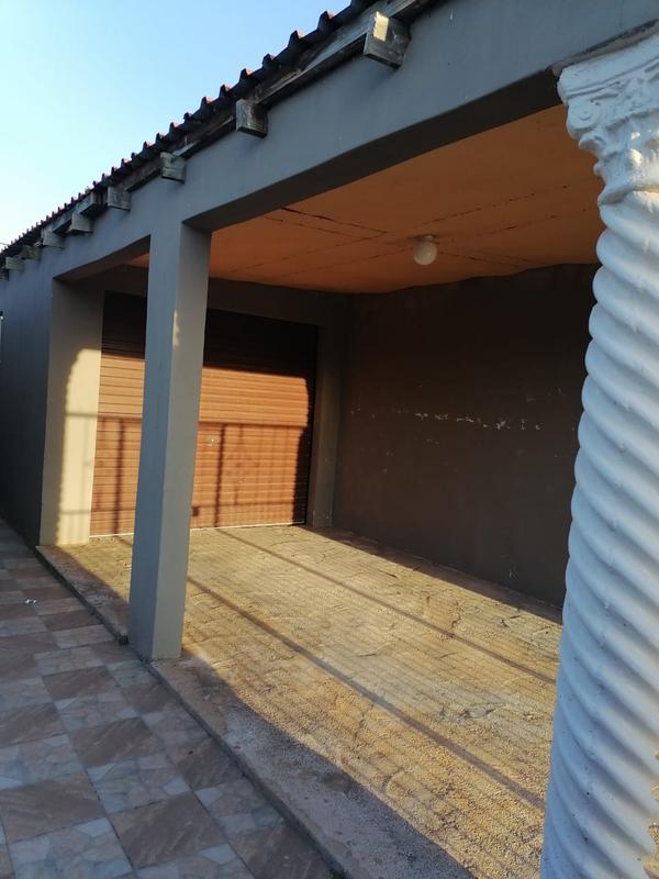 2 Bedroom Property for Sale in Kwa Nobuhle Eastern Cape